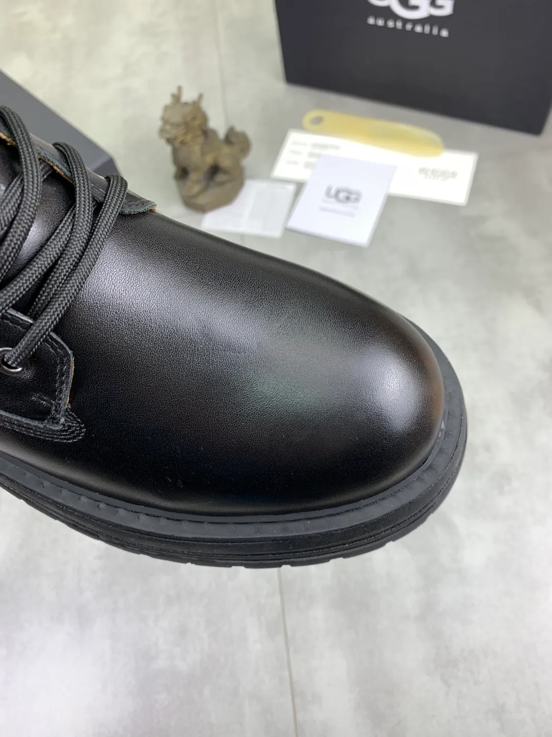 Men's men's shoes 💰P660 New arrival 🆕🆕🆕 IUGGI Men's British retro Martin boots Winter new men's outdoor hiking boots First layer of cowhide on the outside and wool on the inside Comfortable and warm Rubber sole sole Non-slip and firm Trendy and fashionable Casual and versatile Size: 38-44 (45 customized) Color: three colors